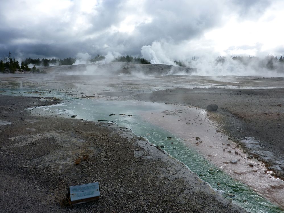 Yellowstone Norris Geyser (104).JPG